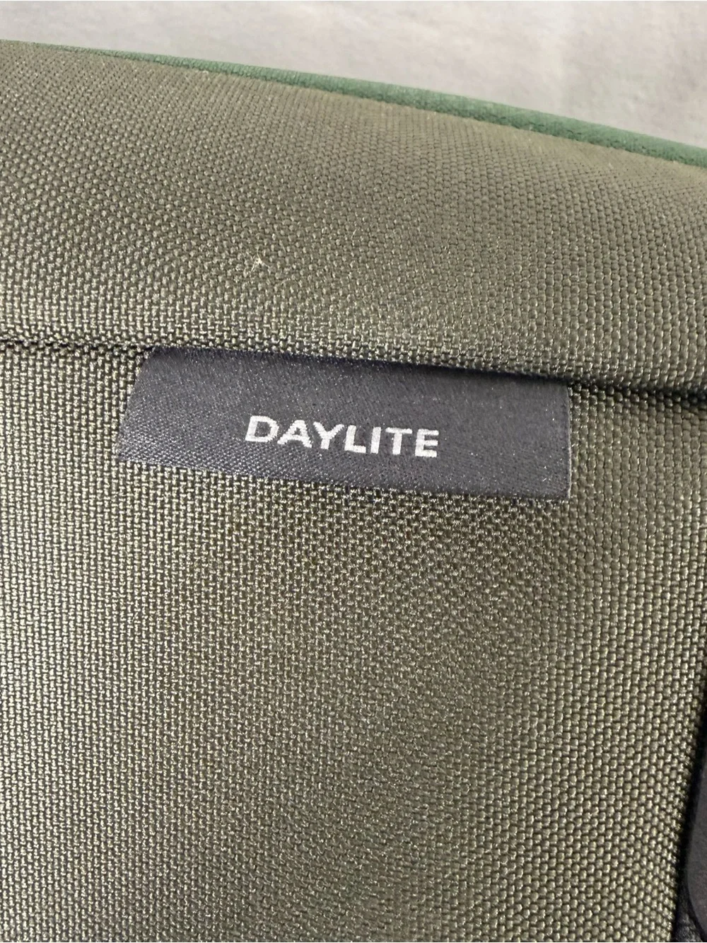 E1 Osprey Daylite Wheeled Green Duffel Bag Luggage 85L - (Excellent Condition)